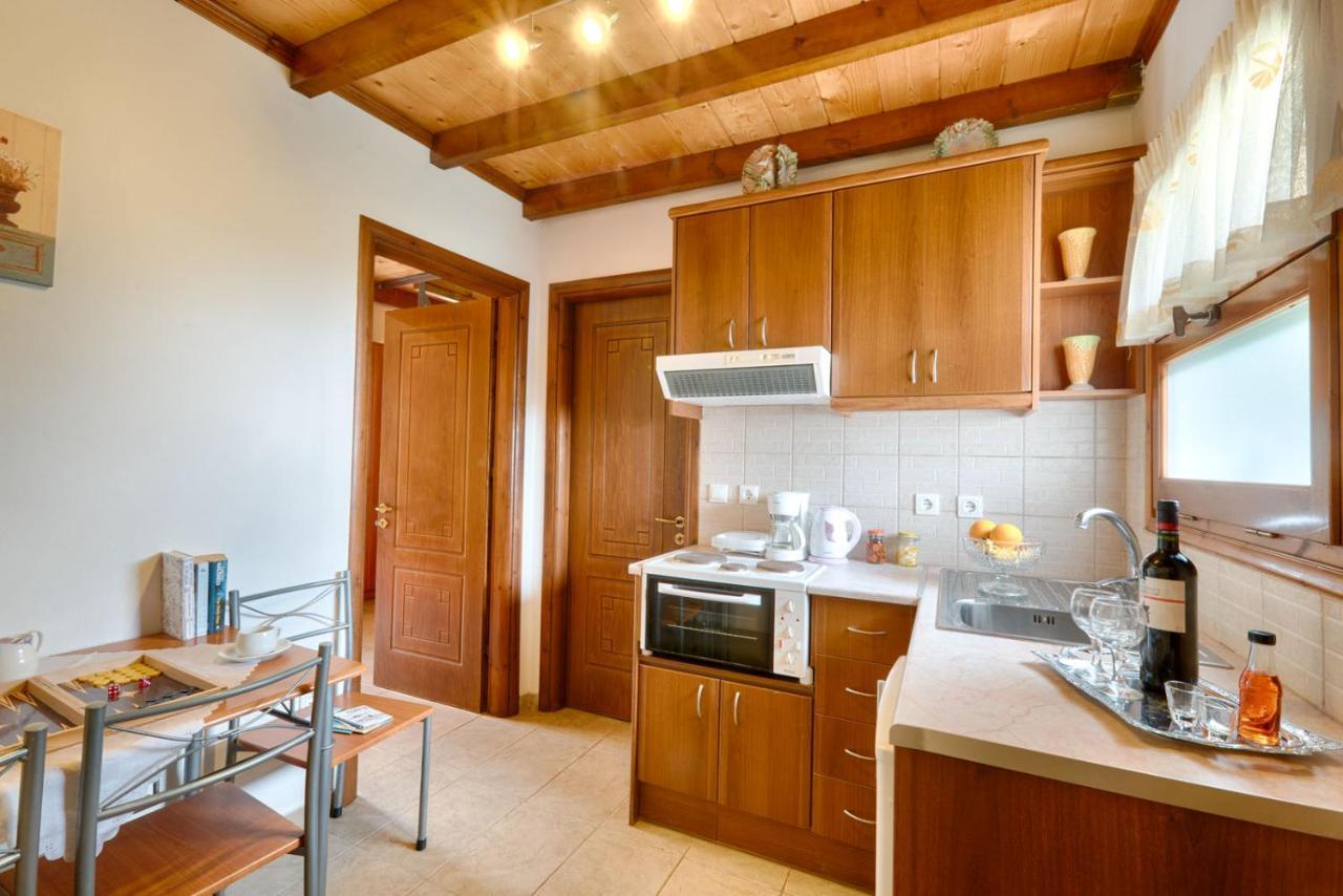 Apartamento Christinas Lofts Ágios Matthaíos Exterior foto