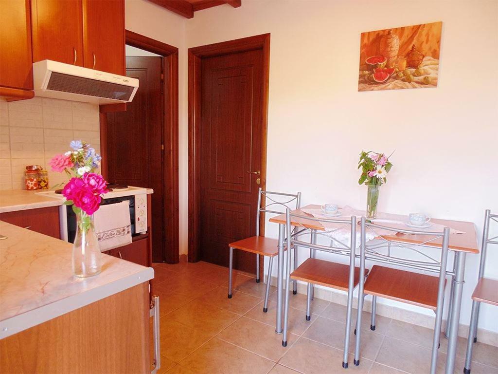 Apartamento Christinas Lofts Ágios Matthaíos Exterior foto